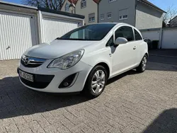 Weiß Gebraucht 2011 Opel Corsa Kleinwagen | 4.399 € (Fairer Preis)