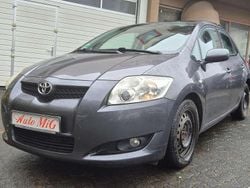 Grey metallic Gebraucht 2009 Toyota Auris Life Kleinwagen | 3.499 € (Guter Preis)