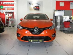 Valencia orange Gebraucht 2023 Renault Clio V Equilibre Limousine | 17.490 € (Fairer Preis)