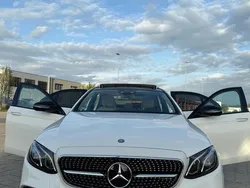 Weiß Gebraucht 2017 Mercedes E220 AMG line Limousine | 27.000 € (Fairer Preis)
