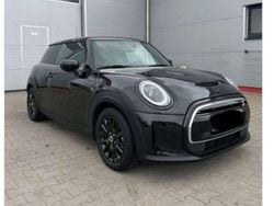 Schwarz Gebraucht 2022 Mini Cooper SE Classic Kleinwagen | 19.500 € (Fairer Preis)