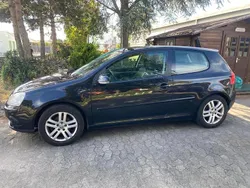 Schwarz Gebraucht 2007 VW Golf V Limousine | 2.400 € (Fairer Preis)