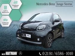 Schwarz Gebraucht 2024 Smart ForTwo Electric Drive Exclusive Coupé | 16.860 € (Fairer Preis)