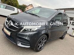Grau Gebraucht 2022 Mercedes V250 AMG line Van / Kleinbus | 41.799 € (Guter Preis)