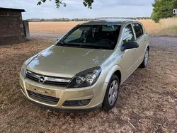 Silber Gebraucht 2004 Opel Astra Edition Kombi | 880 € (Guter Preis)