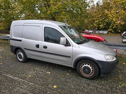 Silber Gebraucht 2011 Opel Combo Limousine | 2.699 € (Fairer Preis)