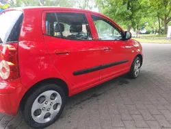 Rot Gebraucht 2009 Kia Picanto Spirit Kleinwagen | 1.800 € (Guter Preis)