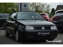 Schwarz Gebraucht 1999 VW Golf Cabriolet Highline Cabrio | 5.590 € (Teuer)