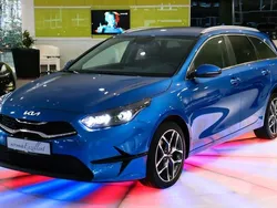 Blue flame Gebraucht 2021 Kia Ceed Sportswagon GT-Line Kombi | 19.950 € (Fairer Preis)