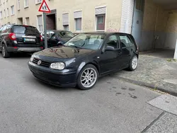 Schwarz Gebraucht 2000 VW Golf IV Kleinwagen | 1.500 € (Guter Preis)