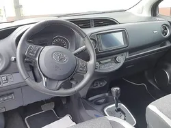 Grau Gebraucht 2019 Toyota Yaris Hybrid Club Kleinwagen | 15.500 € (Guter Preis)