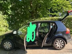 Schwarz Gebraucht 2005 VW Golf IV Kleinwagen | 1.599 € (Fairer Preis)