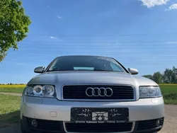 Silber Gebraucht 2002 Audi A4 Limousine | 2.800 € (Fairer Preis)