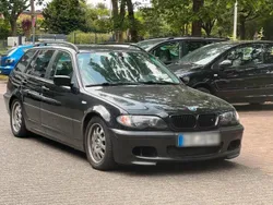 Schwarz Gebraucht 2001 BMW 320 Kombi | 1.350 € (Fairer Preis)