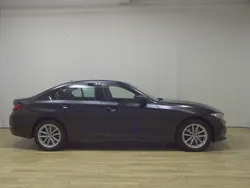 Schwarz Gebraucht 2023 BMW 320 Sport Line Limousine | 28.680 € (Guter Preis)