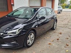 Schwarz Gebraucht 2018 Opel Astra Limousine | 8.499 € (Guter Preis)