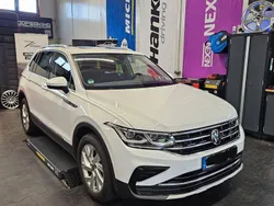 Weiß Gebraucht 2022 VW Tiguan Elegance SUV | 34.950 € (Etwas zu teuer)