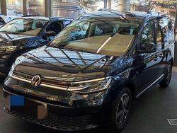 Blau Gebraucht 2024 VW Caddy Style Van / Kleinbus | 34.000 €