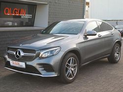 Grau Gebraucht 2017 Mercedes GLC250 AMG Limousine | 30.790 € (Etwas zu teuer)