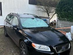 Schwarz Gebraucht 2011 Volvo V70 Kombi | 2.800 € (Fairer Preis)
