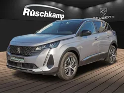 Grau Gebraucht 2021 Peugeot 3008 Allure SUV | 21.880 € (Fairer Preis)