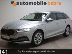 Brilliantsilber Gebraucht 2022 Skoda Octavia Style Kombi | 23.290 € (Fairer Preis)
