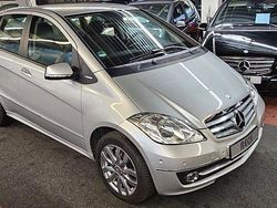 Silber Gebraucht 2009 Mercedes A200 Elegance Limousine | 12.000 €