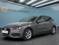 Grau Gebraucht 2022 Audi A4 Kombi | 28.049 € (Fairer Preis)