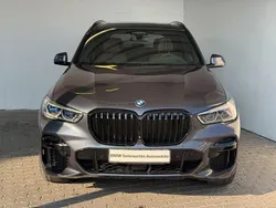 Arktikgrau met. Gebraucht 2022 BMW X5 M Sport SUV | 54.498 € (Superpreis)