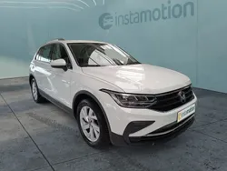 Weiß Gebraucht 2023 VW Tiguan Move SUV | 29.879 € (Fairer Preis)