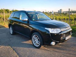 Schwarz Gebraucht 2013 Mitsubishi Outlander SUV | 8.499 € (Fairer Preis)