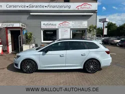 "dynamic" grau Gebraucht 2016 Cupra Leon Kombi | 15.450 €