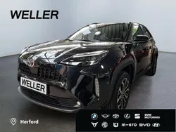 Schwarz Neu 2025 Toyota Yaris Cross SUV | 31.490 € (Etwas zu teuer)