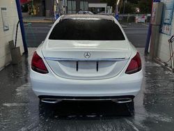 Weiß Gebraucht 2018 Mercedes C200 Limousine | 22.999 € (Fairer Preis)