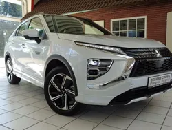 Titanweißmetallic Neu 2025 Mitsubishi Eclipse Cross Top SUV | 42.050 €