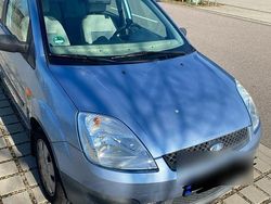Blau Gebraucht 2006 Ford Fiesta Kleinwagen | 1.200 €