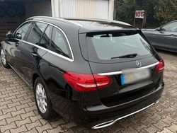 Schwarz Gebraucht 2016 Mercedes C220 Kombi | 13.999 €