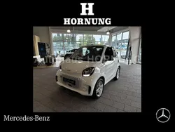 Frozen white (weiß) Gebraucht 2022 Smart ForTwo Electric Drive Cabrio | 12.990 € (Fairer Preis)