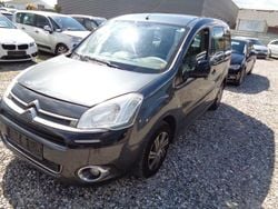 Grau Gebraucht 2015 Citroën Berlingo Tendance Van / Kleinbus | 2.600 € (Superpreis)