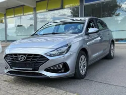 Silber Gebraucht 2021 Hyundai i30 Limousine | 9.390 € (Fairer Preis)