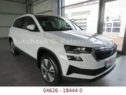 Weiß Gebraucht 2024 Skoda Karoq Style SUV | 32.900 € (Fairer Preis)