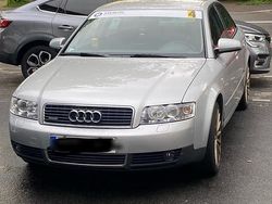 Silber Gebraucht 2001 Audi A4 Limousine | 4.000 €