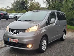 Grau Gebraucht 2012 Nissan Evalia Premium Edition Van / Kleinbus | 4.999 € (Fairer Preis)