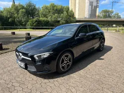 Schwarz Gebraucht 2019 Mercedes A180 Limousine | 20.999 € (Etwas zu teuer)