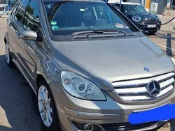 Grau Gebraucht 2007 Mercedes B200 Van / Kleinbus | 4.299 € (Fairer Preis)