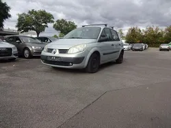 Grau Gebraucht 2004 Renault Scénic II Expression Van / Kleinbus | 890 € (Superpreis)