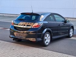 Schwarz Gebraucht 2007 Opel Astra GTC OPC Coupé | 2.950 € (Fairer Preis)