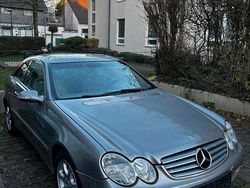 Grau Gebraucht 2004 Mercedes CLK270 Coupé | 5.890 € (Fairer Preis)