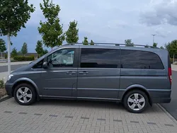 Grau Gebraucht 2010 Mercedes Viano Van / Kleinbus | 13.700 €