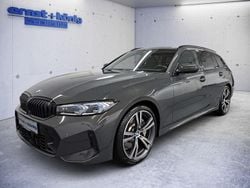 Grau Gebraucht 2023 BMW 330 M Sport Kombi | 44.590 € (Fairer Preis)